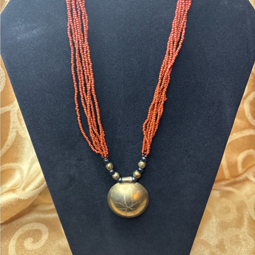 Vintage Beaded‎ Orange and Black Tones with Gold Starfish Pendant Necklace 20"